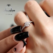 انگشتر نقره زنانه طرح گل نگینی